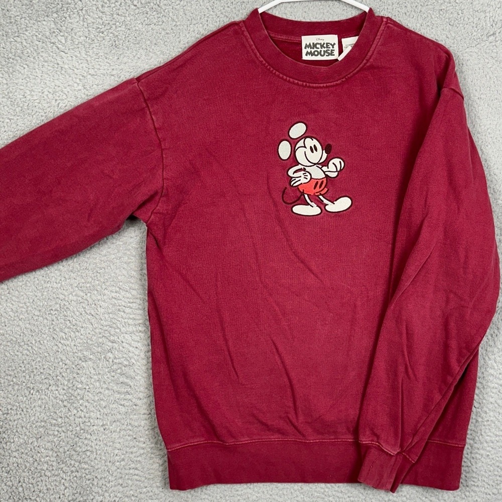 Disney Mickey Mouse Sweatshirt Mens Medium Red Crewneck Pullover Embroidered EUC